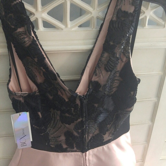 Brand new beautiful dress - Picture 3 of 4